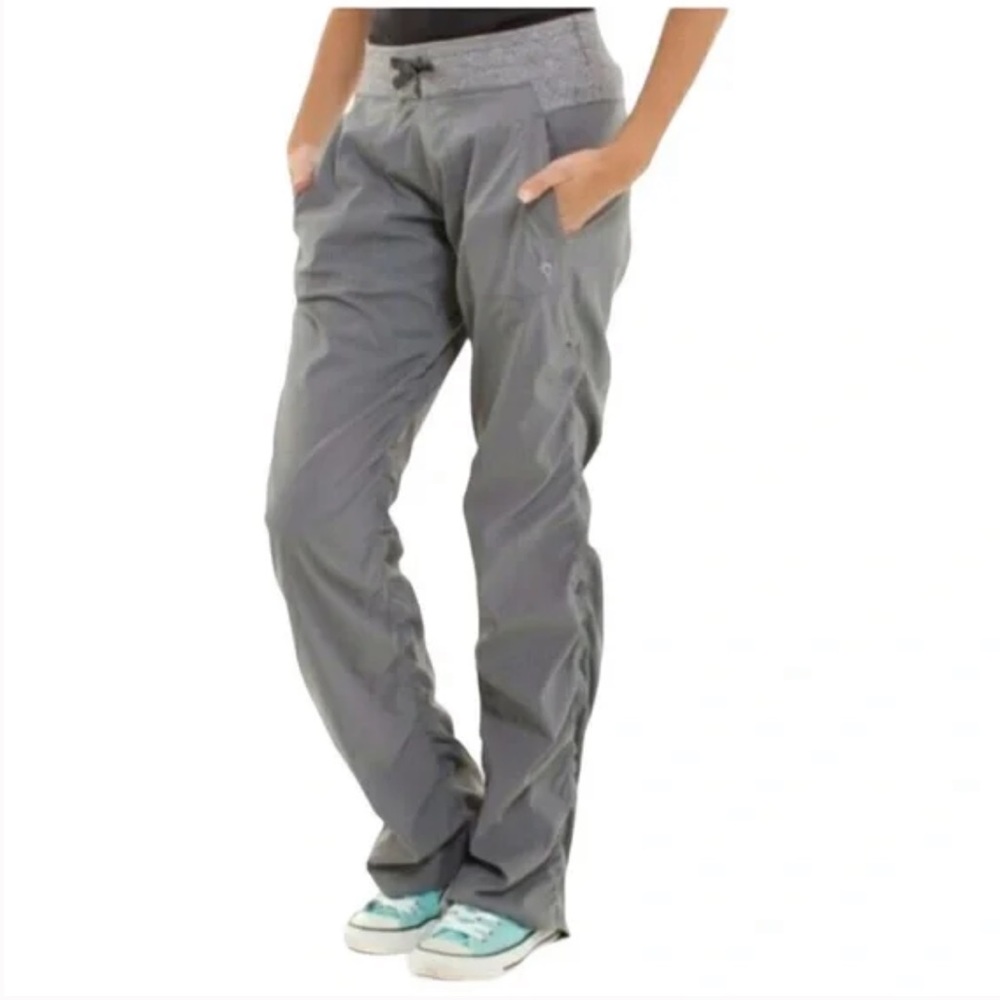 Ivivva by lululemon live to move dance pant in gray size 7